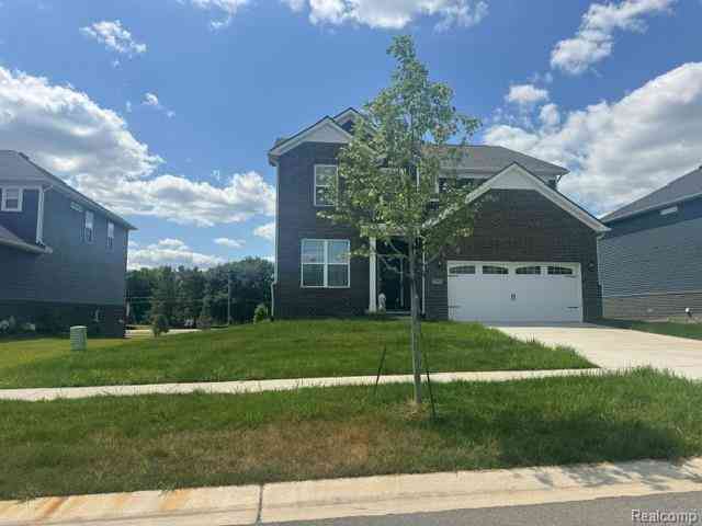 Homes For Sale - 2882 Trillium Hills Drive <br/> Commerce Twp, MI 48382