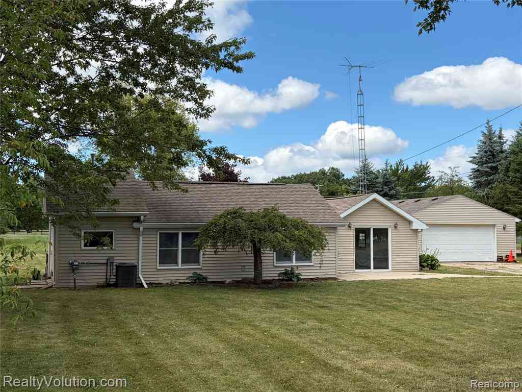 Homes For Sale - 430 Corneil Road <br/> Imlay City, MI 48444