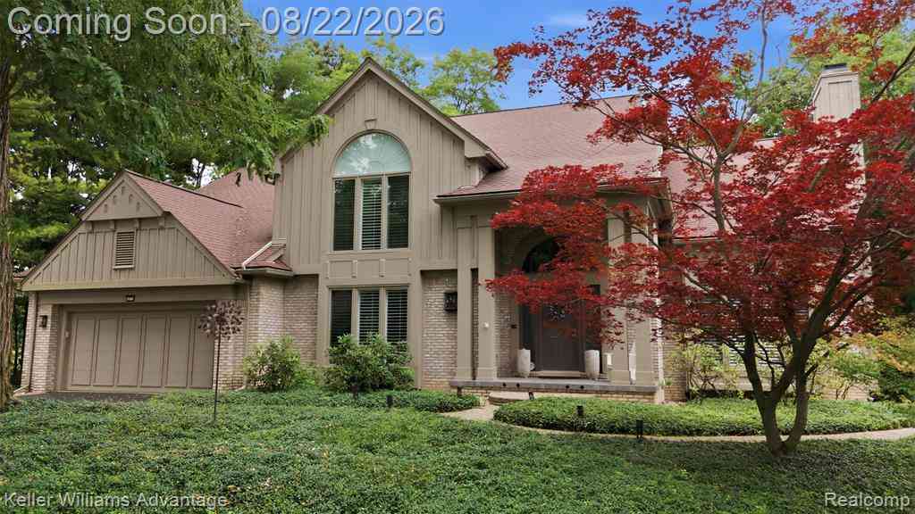 Homes For Sale - 4979 Oak Hollow <br/> West Bloomfield, MI 48323