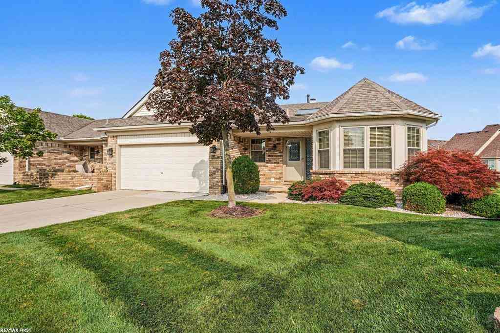 Condo For Sale - 52109 E Westgrove Ct. Court <br/> Macomb, MI 48042