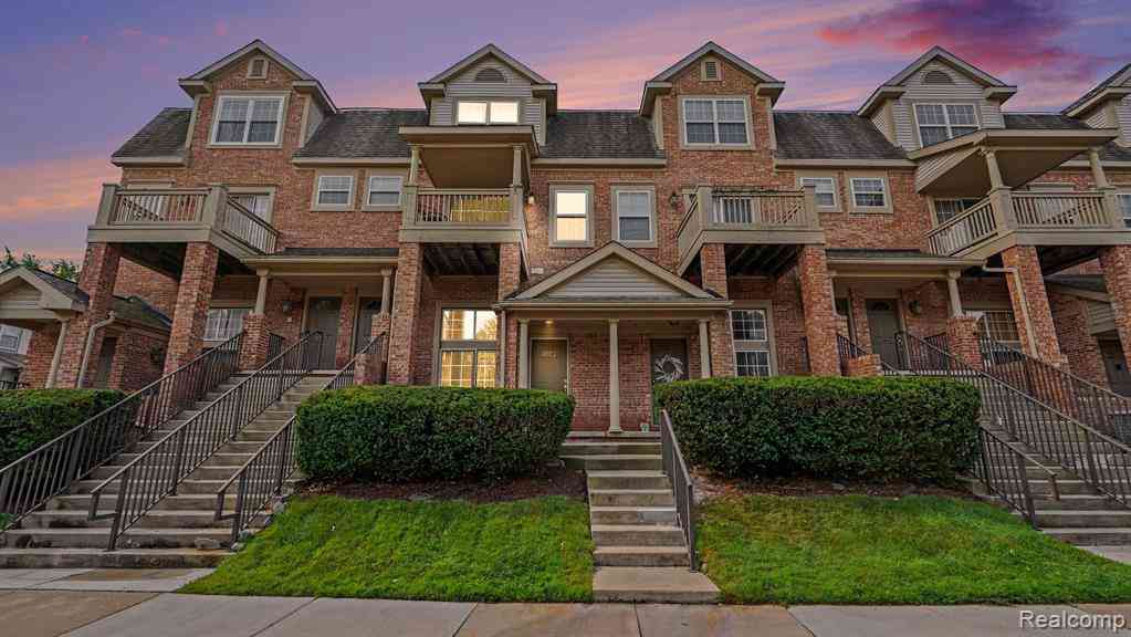 Condo For Sale - 2854 Barclay Way <br/> Ann Arbor, MI 48105