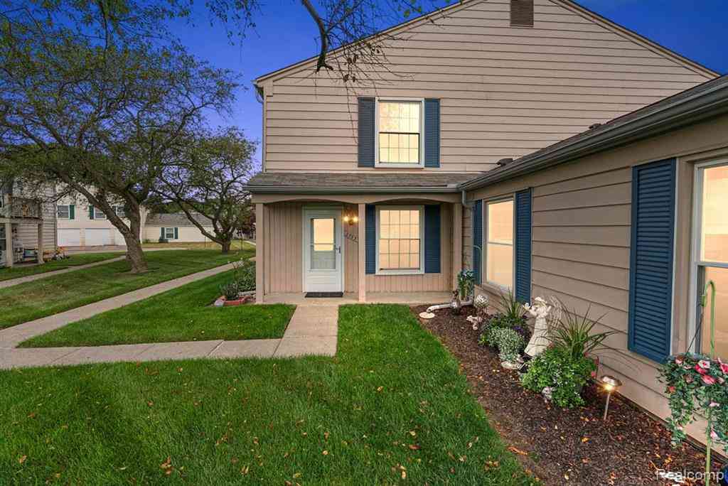 Condo For Sale - 2763 Fox Hollow Court <br/> Lake Orion, MI 48360