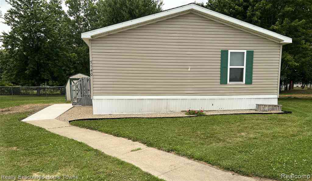 Homes For Sale - 7140. Mapleview Circle W   #64<br/> Lapeer County, Brown City, MI 48416