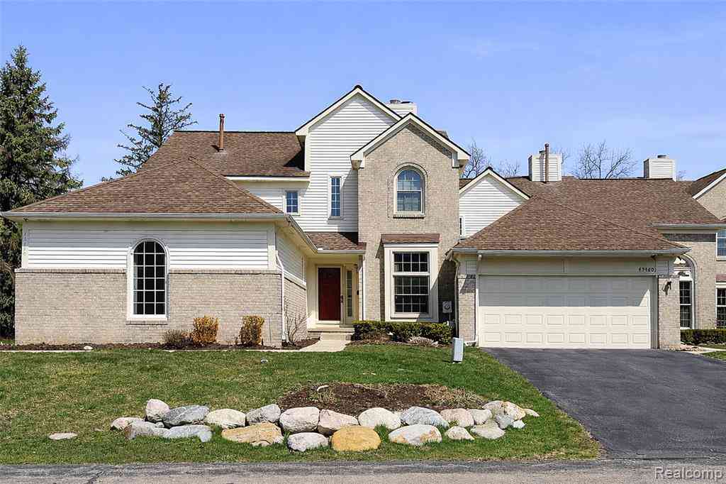 Condo For Sale - 43470 Algonquin Drive <br/> Novi, MI 48375