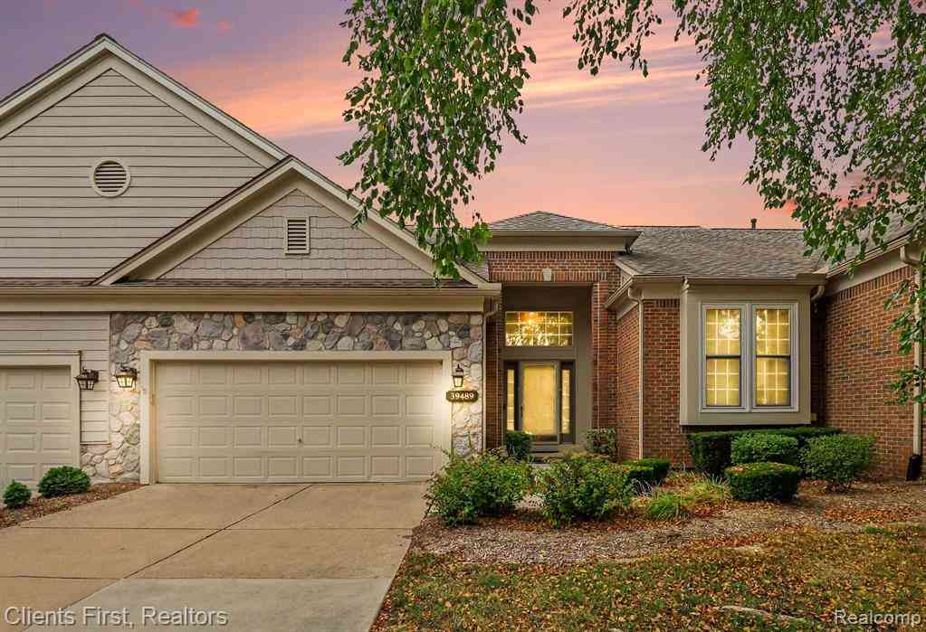 Condo For Sale - 39489 Edgewater Drive <br/> Northville, MI 48168