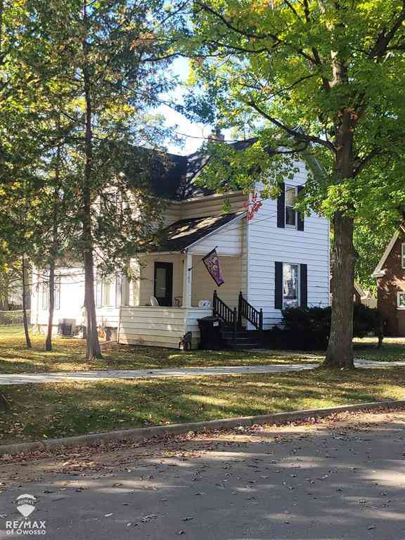 Homes For Sale - 709 Lee Street <br/> Shiawassee County, Owosso, MI 48867