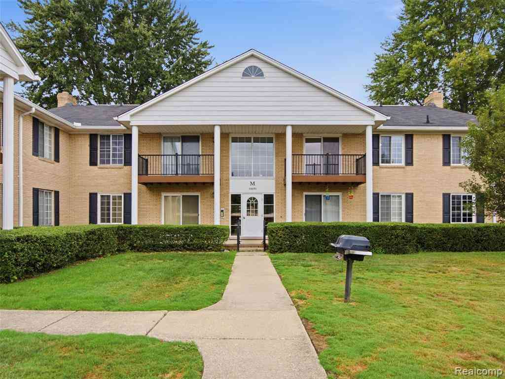 Condo For Sale - 34691 Kimberly Drive  #51<br/> Sterling Heights, MI 48312