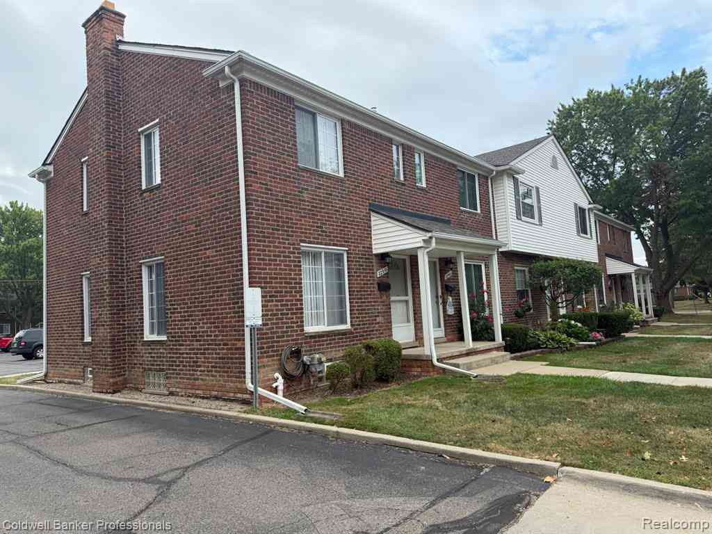 Condo For Sale - 22910 Marter Road <br/> Saint Clair Shores, MI 48080