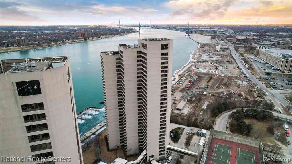 Condo For Sale - 1001 W Jefferson #24j   #24J<br/> Detroit, MI 48226