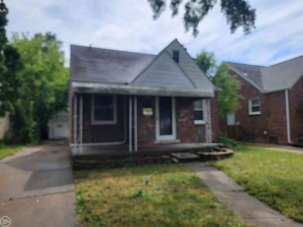 Homes For Sale - 19928 Washtenaw Street <br/> Harper Woods, MI 48225
