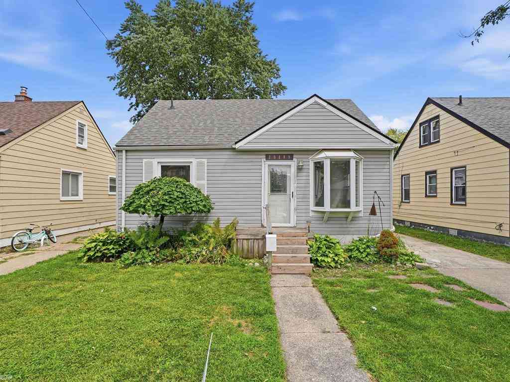 Homes For Sale - 23800 Couzens Avenue <br/> Hazel Park, MI 48030