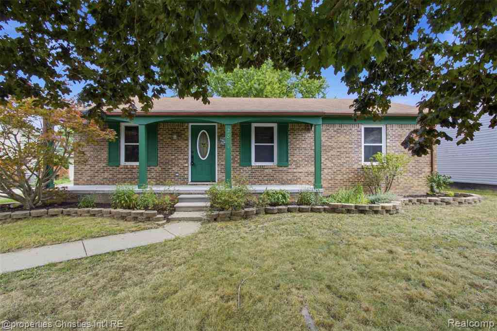 Homes For Sale - 2814 Warrior Drive <br/> Wixom, MI 48393