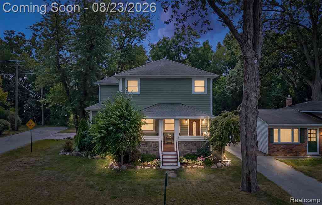 Homes For Sale - 2159 Avondale Street <br/> Sylvan Lake, MI 48320