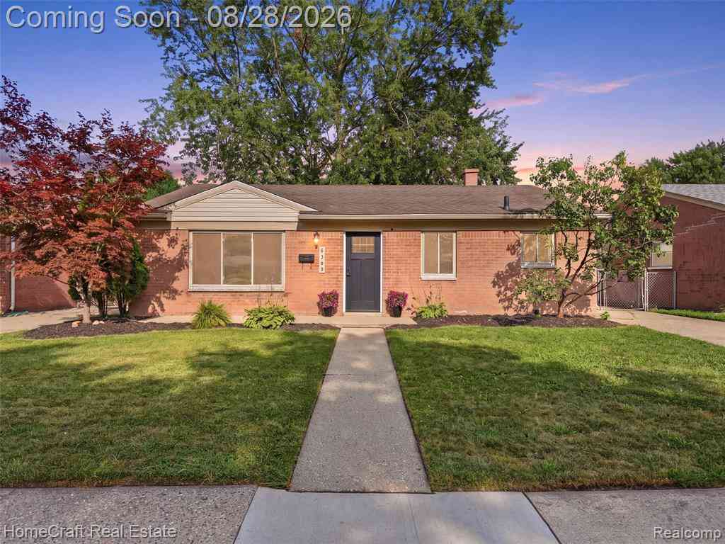 Homes For Sale - 8360 N Henry Ruff Road <br/> Westland, MI 48185