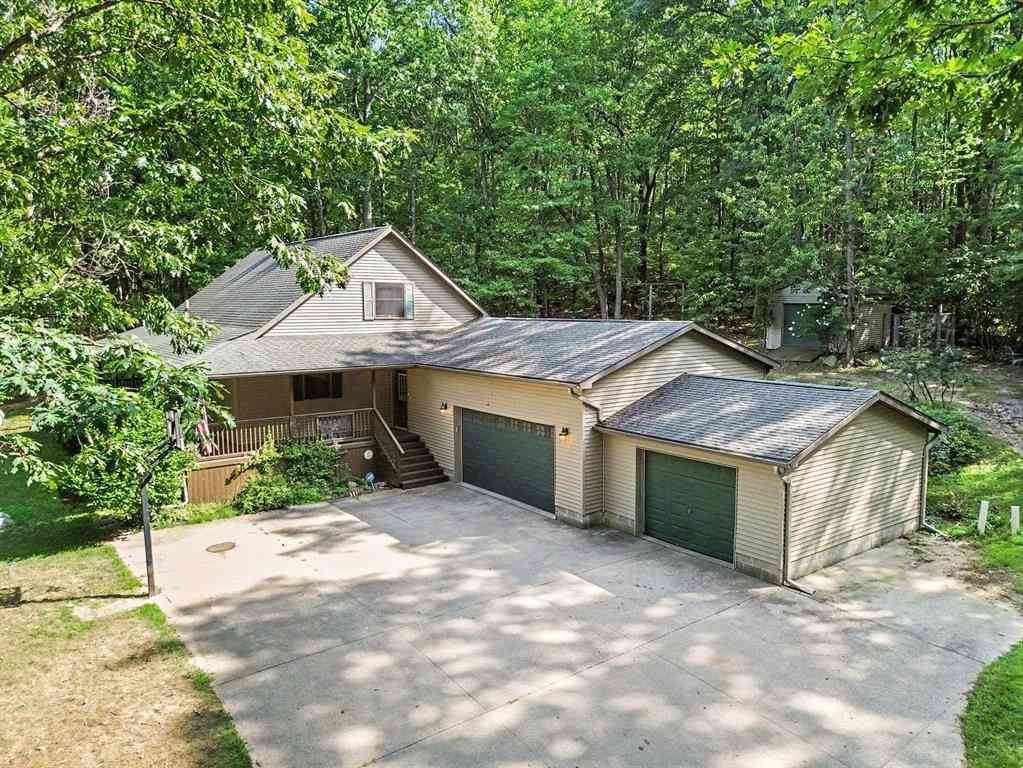 Homes For Sale - 722 Bungo Lake Road <br/> Harrison, MI 48625