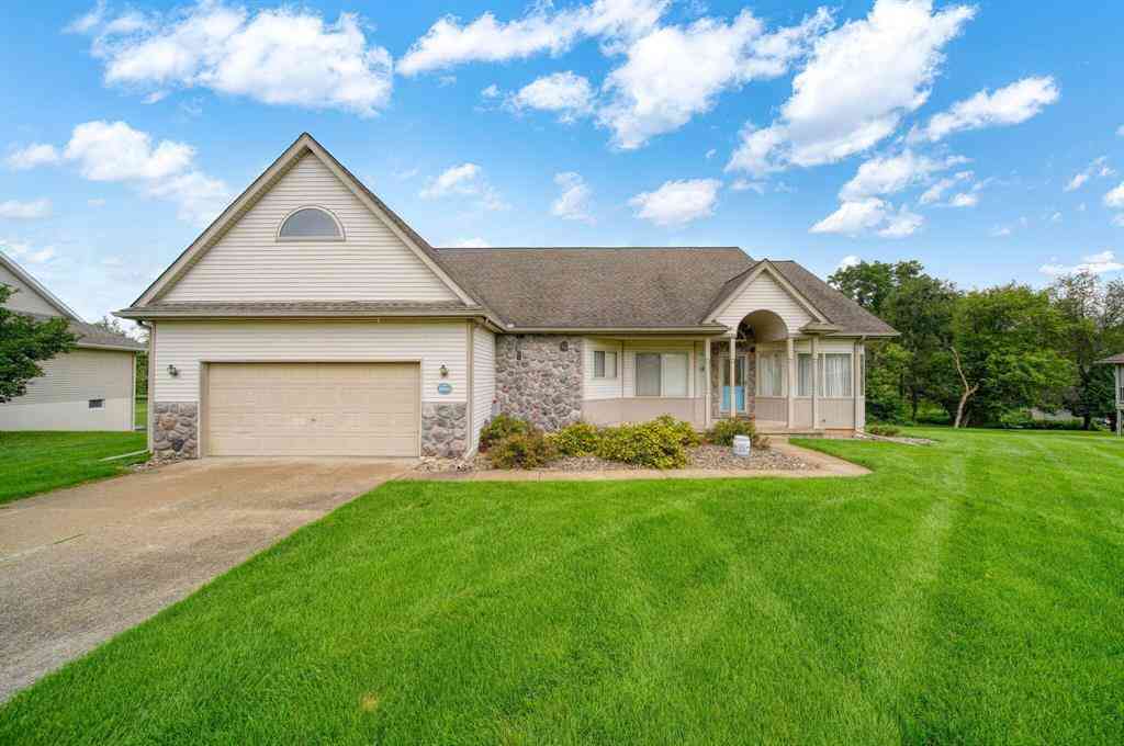 Homes For Sale - 10544 Keane Drive <br/> Jackson County, Grass Lake, MI 49240