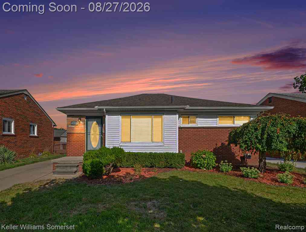 Homes For Sale - 29100 Rosemont Street <br/> Roseville, MI 48066