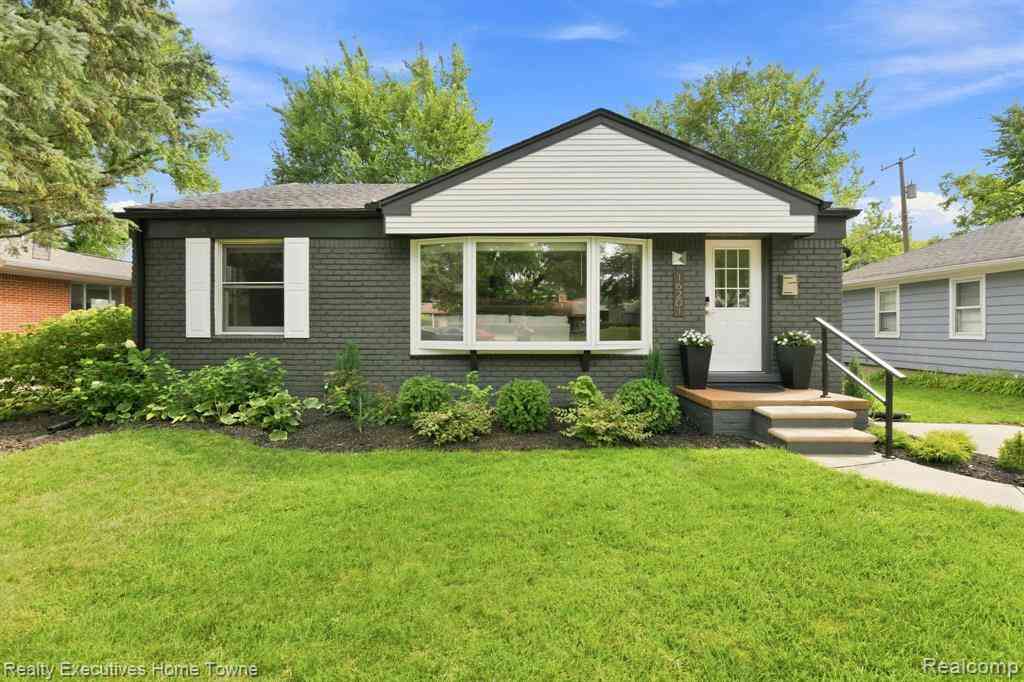 Homes For Sale - 16201 Amherst Avenue <br/> Beverly Hills, MI 48025