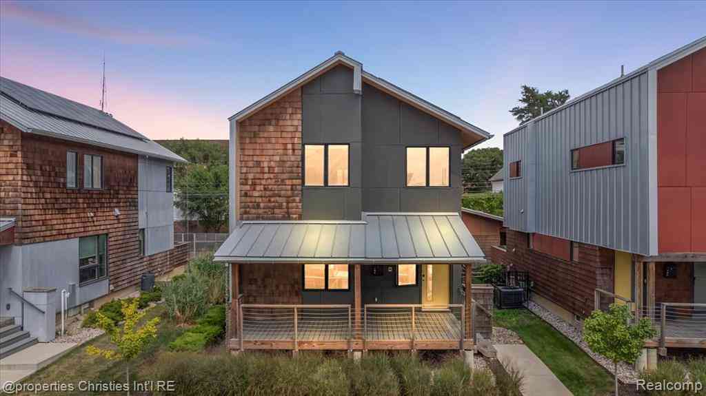 Condo For Sale - 4010 4th Street <br/> Detroit, MI 48201