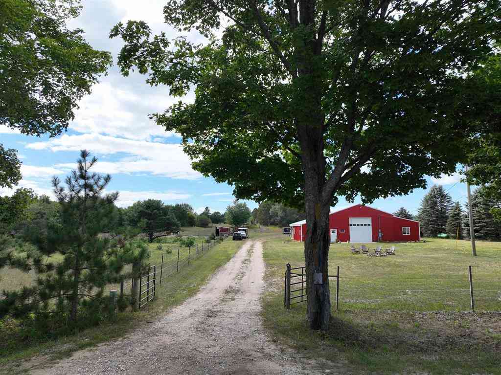Homes For Sale - 6154 Satterly Lake Road <br/> Mancelona, MI 49659