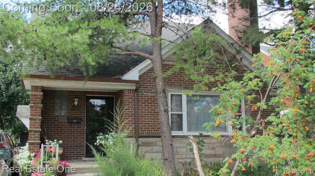 Homes For Sale - 5037 Maple Street <br/> Wayne County, Dearborn, MI 48126