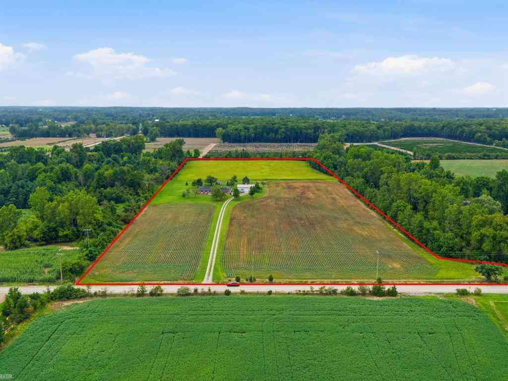 Homes For Sale - 34189 30 Mile Road <br/> Lenox Township, MI 48050
