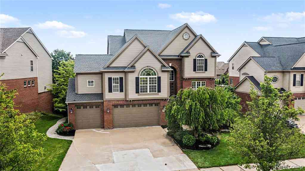 Homes For Sale - 49847 Parkside Drive <br/> Northville, MI 48168
