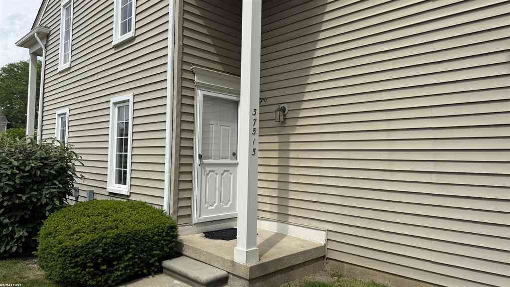 Condo For Sale - 37515 Stonegate Circle <br/> Clinton Township, MI 48036