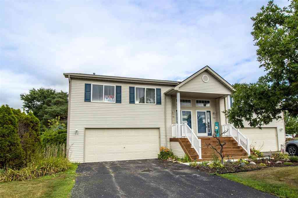 Condo For Sale - 9362 Lake Park Drive <br/> Grand Blanc, MI 48439