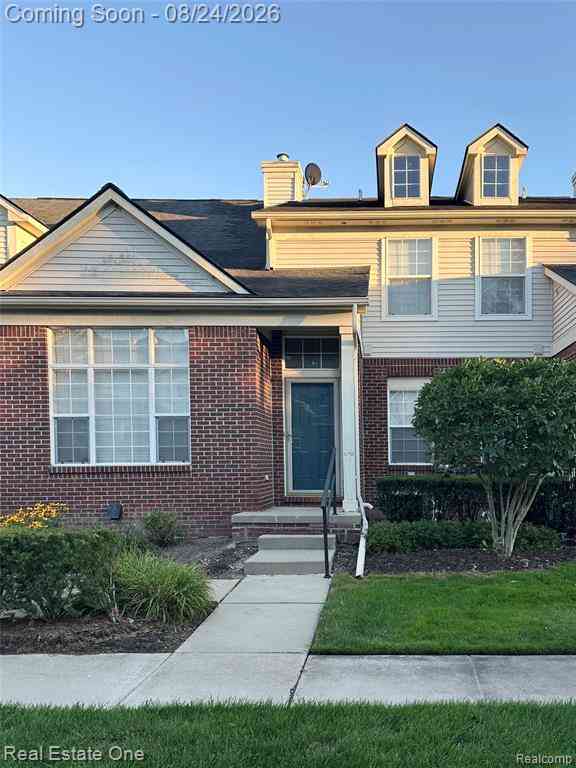 Condo For Sale - 33102 Emma Circle  #187<br/> Commerce Twp, MI 48390