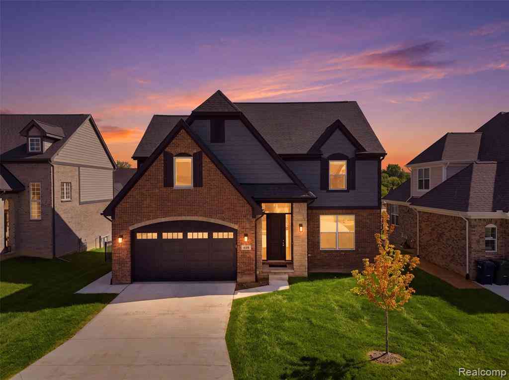 Homes For Sale - 4160 Spring Meadow Drive <br/> Sterling Heights, MI 48314