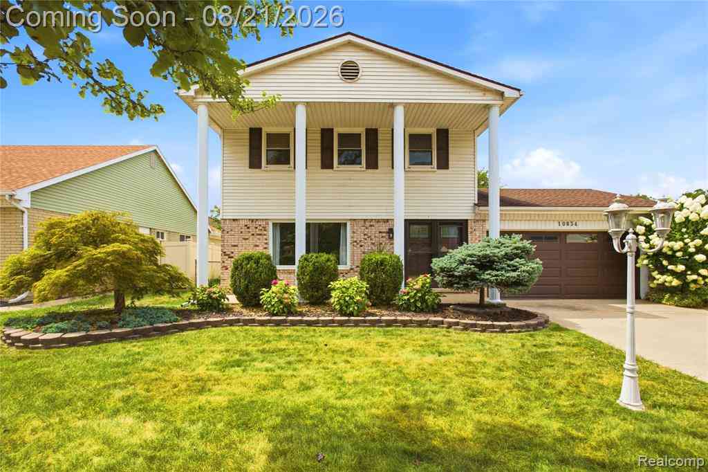 Homes For Sale - 10834 Continental Drive <br/> Taylor, MI 48180