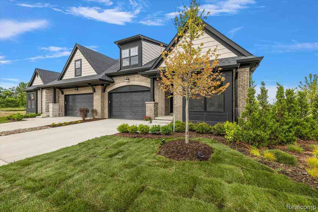 Condo For Sale - 2027 Breckenridge Court  #3<br/> Rochester, MI 48309