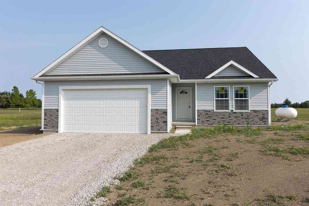 Homes For Sale - 10428 Carroll Road <br/> Columbus, MI 48063