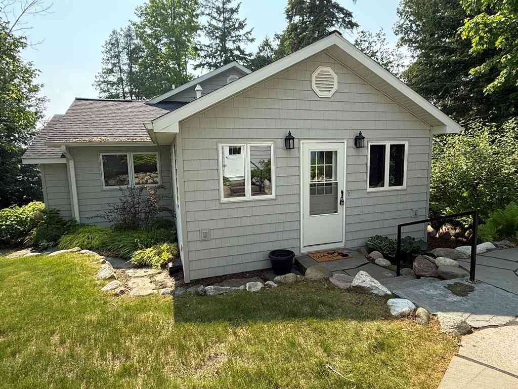Homes For Sale - 6921 Orchard Beach Drive <br/> Cheboygan, MI 49721