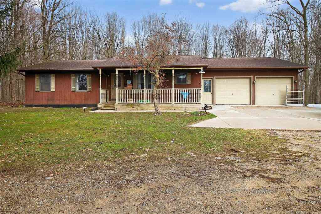 Homes For Sale - 5383 N Rich Road <br/> Alma, MI 48801