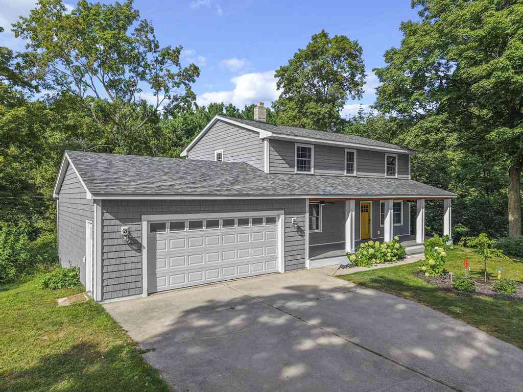 Homes For Sale - 7481 E Lincoln Road <br/> Cedar, MI 49684