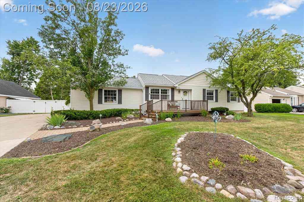 Homes For Sale - 551 Gamma Road <br/> Walled Lake, MI 48390