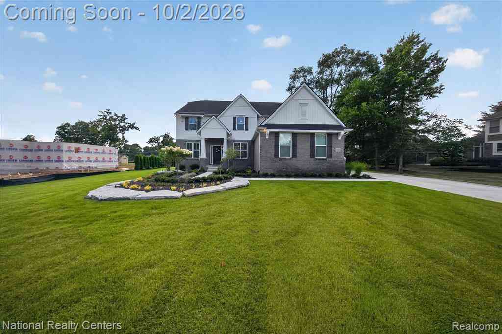 Homes For Sale - 21115 Prestwick Drive <br/> Farmington Hills, MI 48335