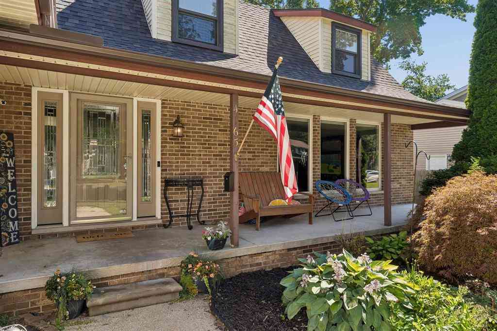 Homes For Sale - 4165 Surrey Lane <br/> Fort Gratiot, MI 48059