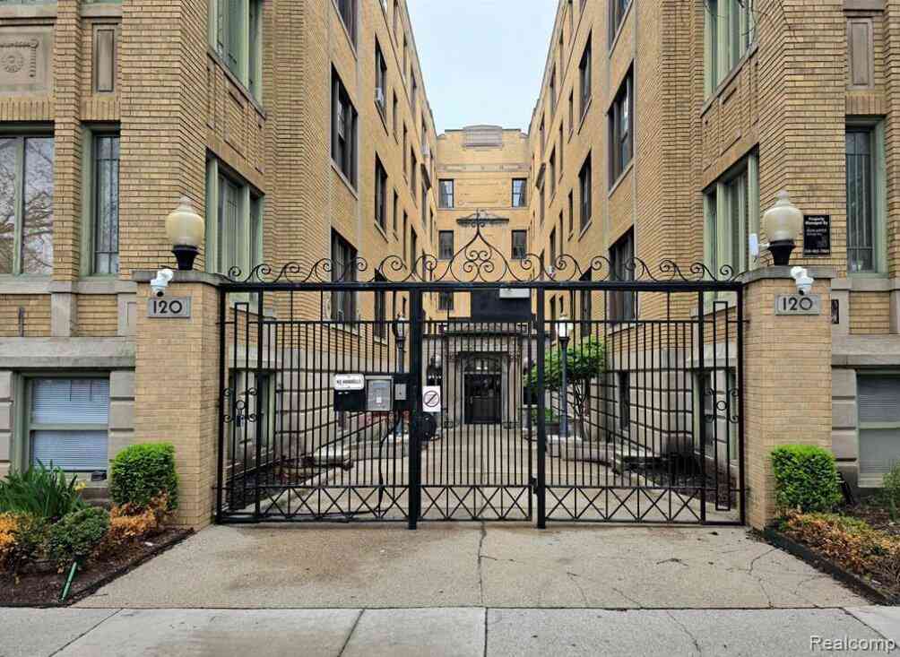 Condo For Rent - 120 Seward Street <br/> Detroit, MI 48202