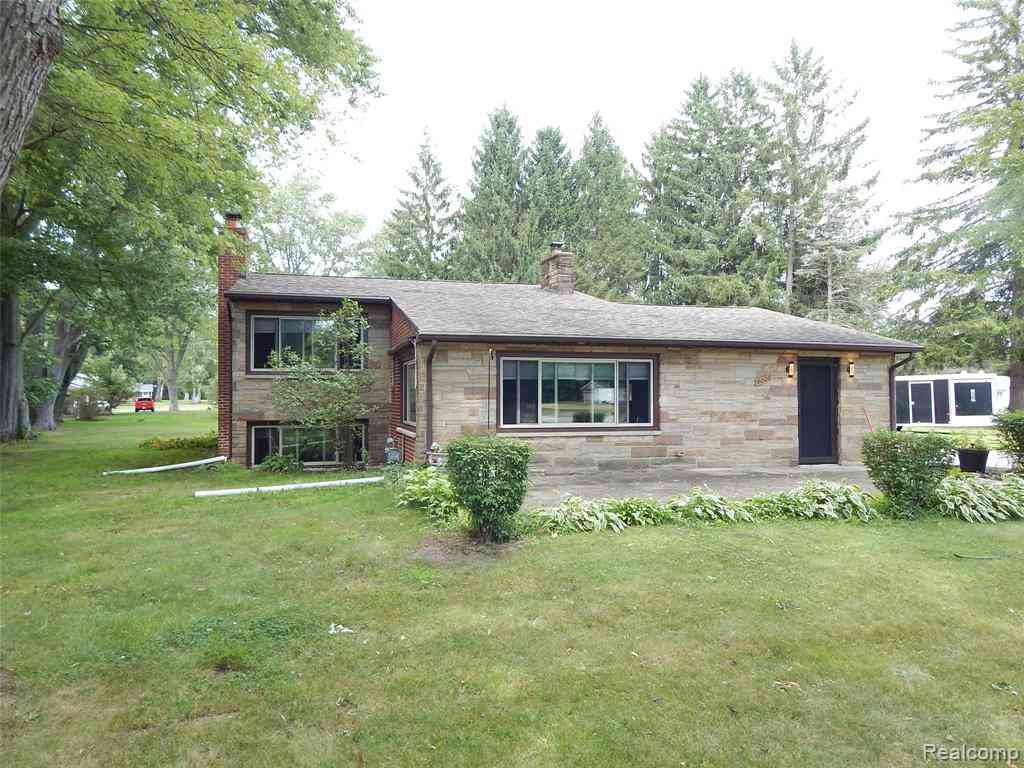 Homes For Sale - 4006 N River Road Road <br/> Fort Gratiot, MI 48059