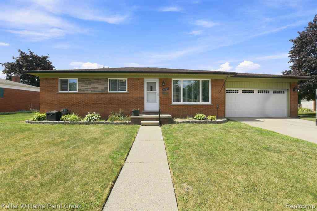 Homes For Sale - 32329 Susilane Street <br/> Roseville, MI 48066