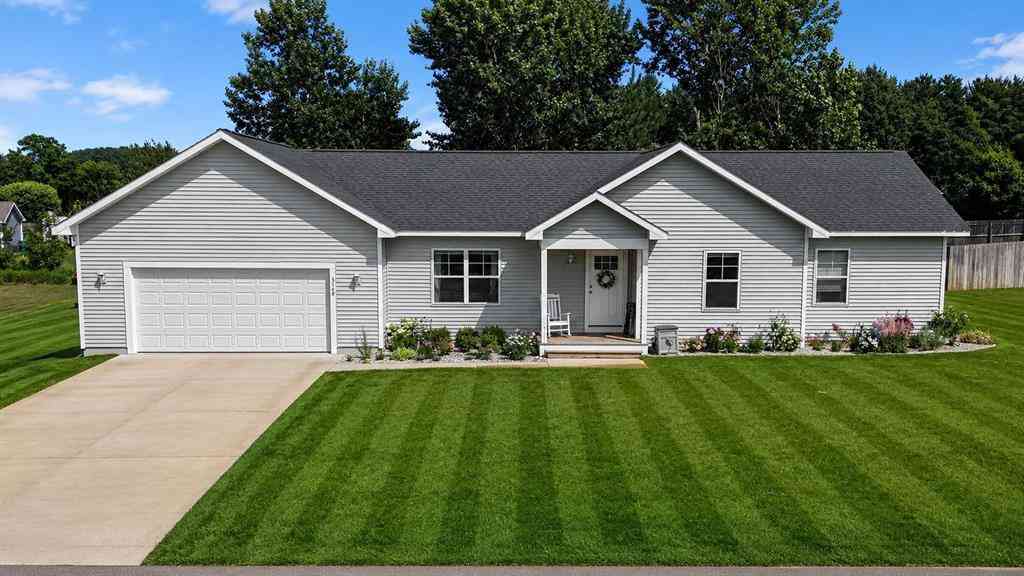 Homes For Sale - 5349 Revella Lane <br/> Grawn, MI 49637
