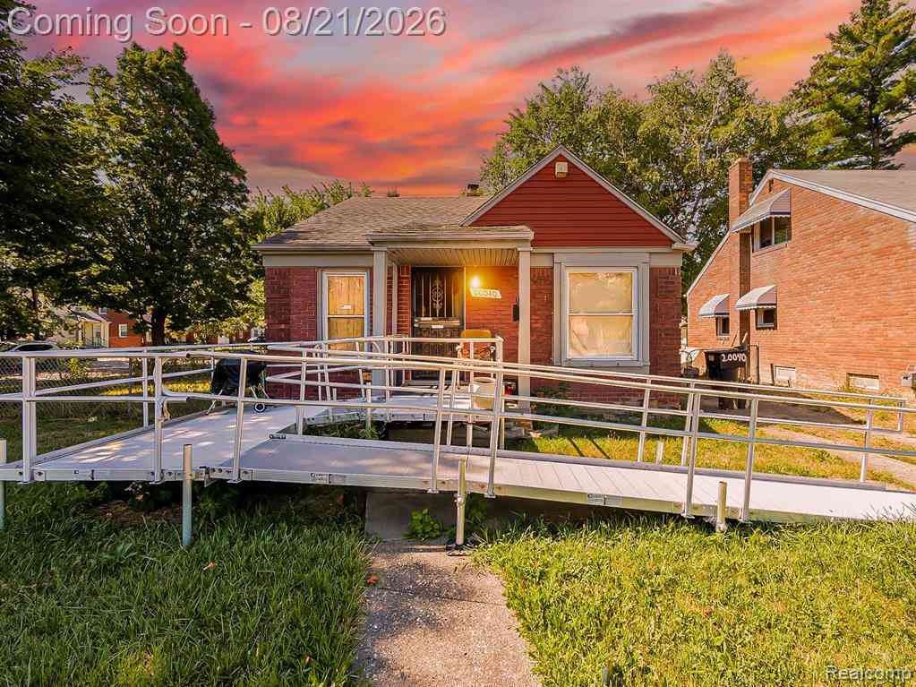 Homes For Sale - 20040 Moross Road <br/> Detroit, MI 48224