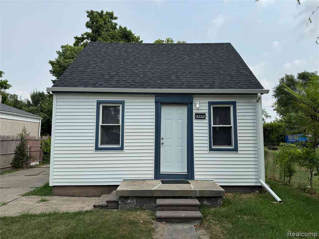 Homes For Sale - 12415 Vernon Avenue <br/> Warren, MI 48089