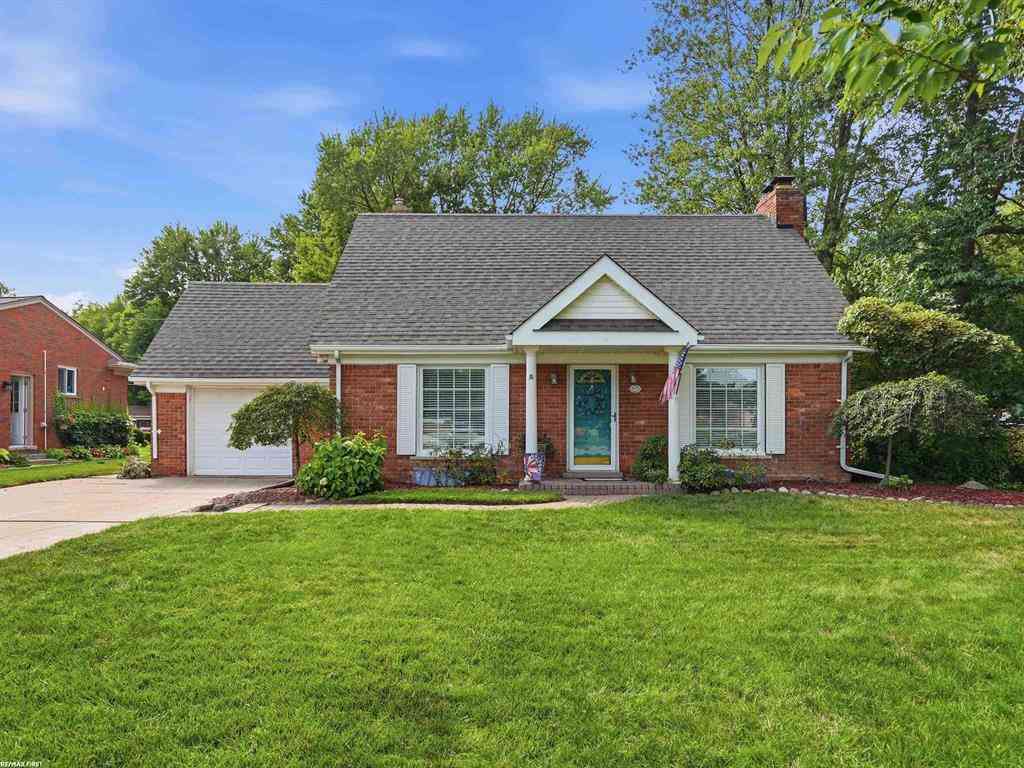 Homes For Sale - 39775 Memory Lane <br/> Harrison Township, MI 48045