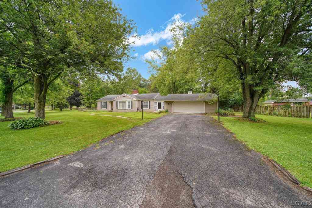 Homes For Sale - 434 W Westwood Drive <br/> Adrian, MI 49221