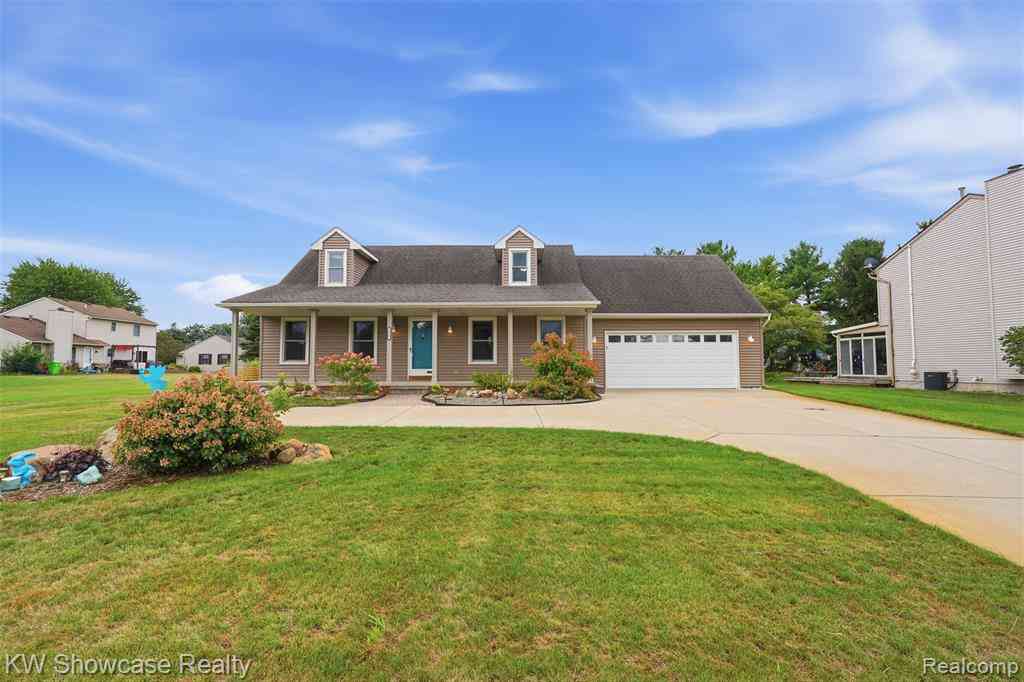 Homes For Sale - 59563 Barkley Drive <br/> New Hudson, MI 48165