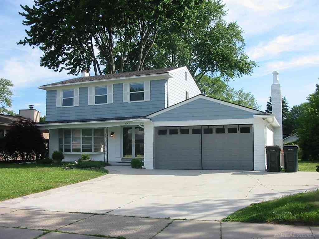 Homes For Sale - 23909 Talbot Street <br/> Saint Clair Shores, MI 48082
